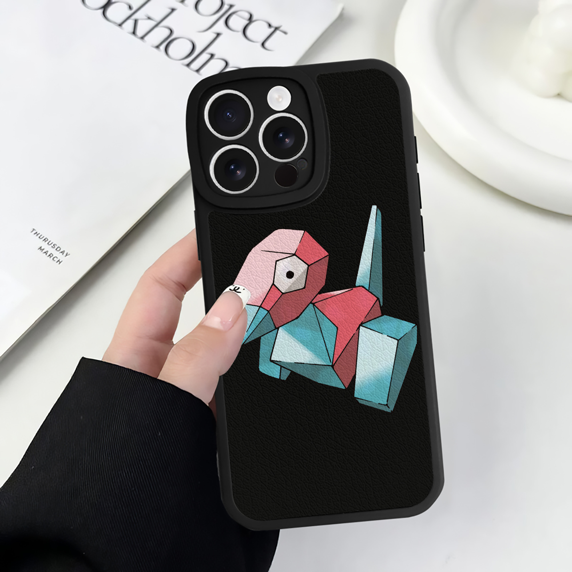 （画像用） ポケットモンスター Pokémon 【iPhone 16シリーズ対応】シリコンスマホケース（レザー調） 材質：シリコン